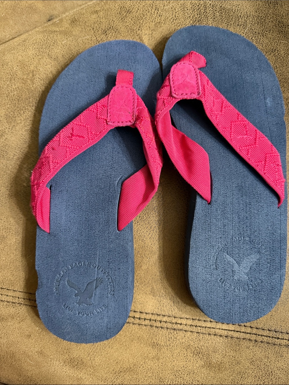 American Eagle Outfitters Navy Blue Footbed Pink Strap Flip Flop Sandals
